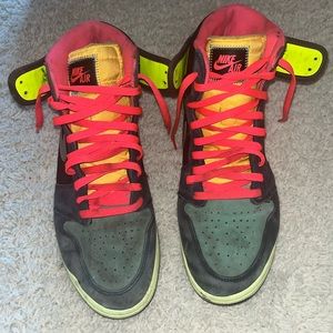 Nike Air Jordan 1 Mid SE